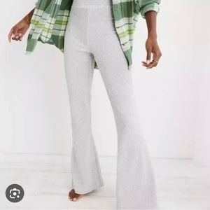 AERIE Grove on Gray Velour Ribbed High Waisted Pants